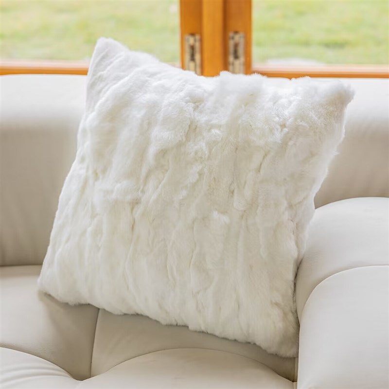 居言尚品 毛绒抱枕沙发s客厅靠枕套现代简约皮草床上飘窗靠垫腰靠