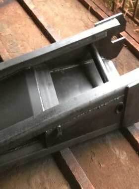 型号齐全 煤矿专用 30T机尾架 可加工高强度锰板超耐磨配件链轮