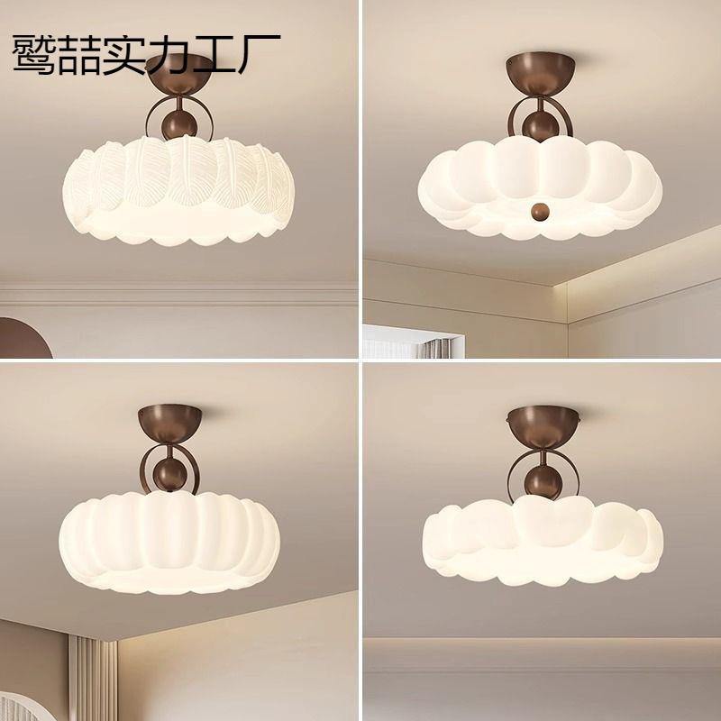 法式卧室吸顶灯中古奶油风主卧公主房灯具简约羽毛灯设计师书房灯