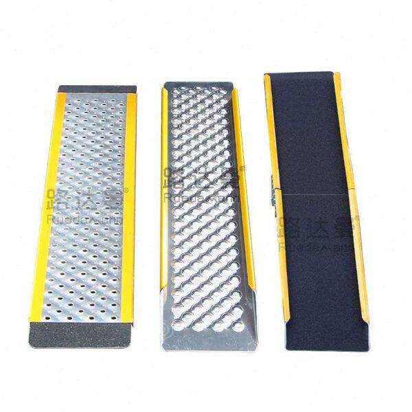 轮椅板楼梯卸斜坡爬坡钢板电动摩托上装货车坡道斜坡台阶下折叠梯