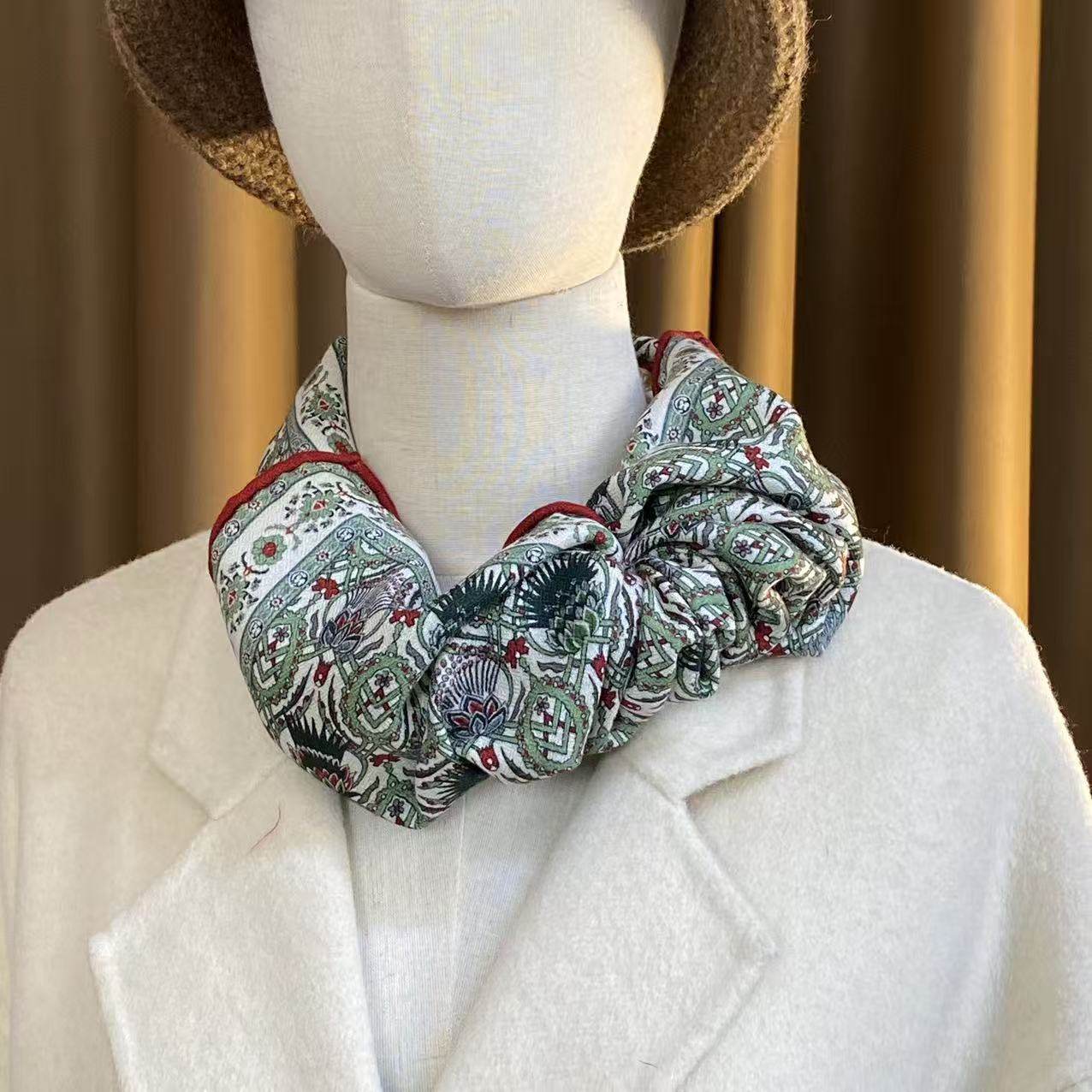 桑蚕丝羊毛【摩登花叶】60丝毛方巾双面印花手工卷边丝巾K353