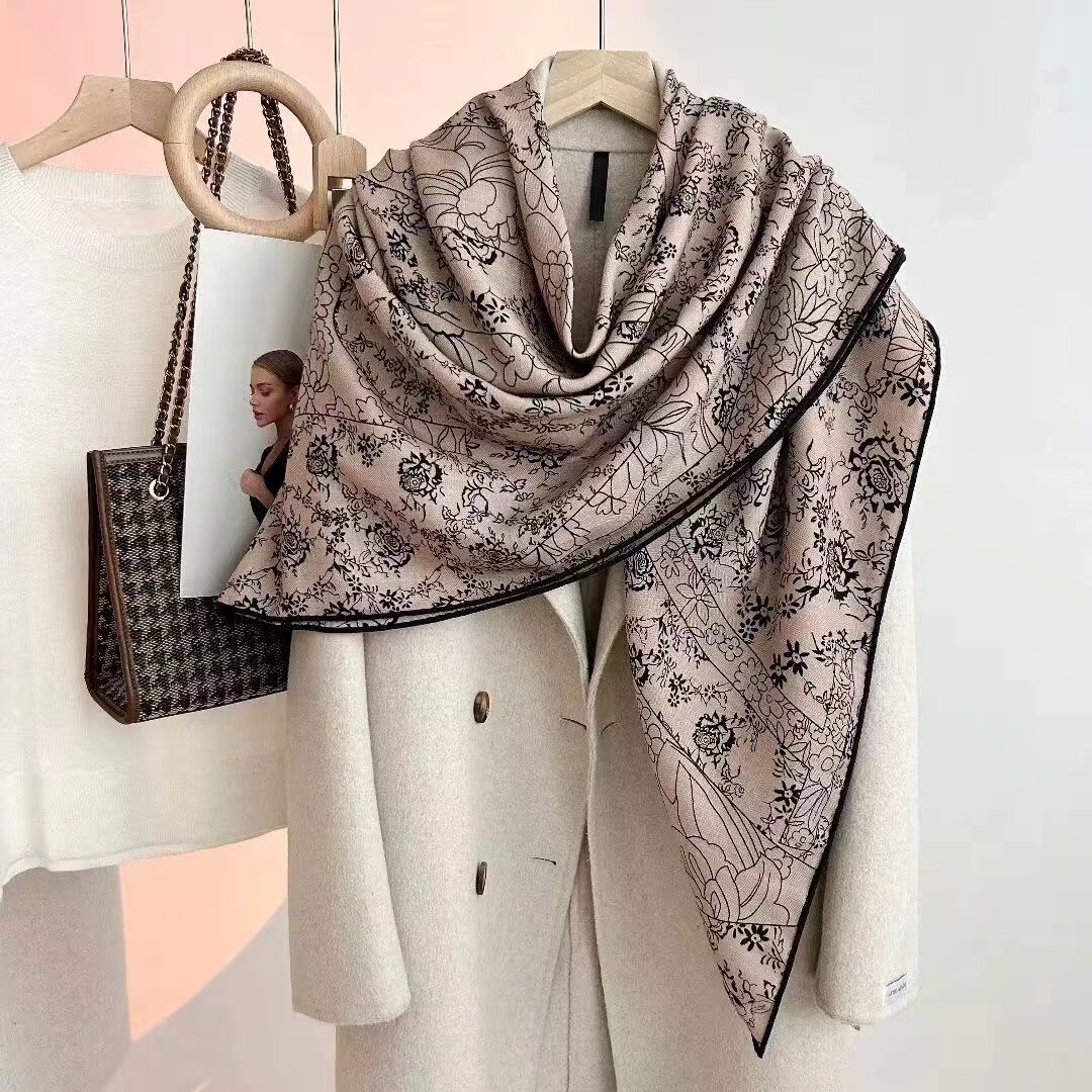 桑蚕丝羊毛【浅粉花卉】130丝毛方巾双面时尚女士丝巾N803