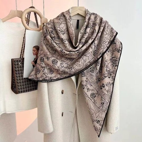 桑蚕丝羊毛【浅粉花卉】130丝毛方巾双面时尚女士丝巾N803