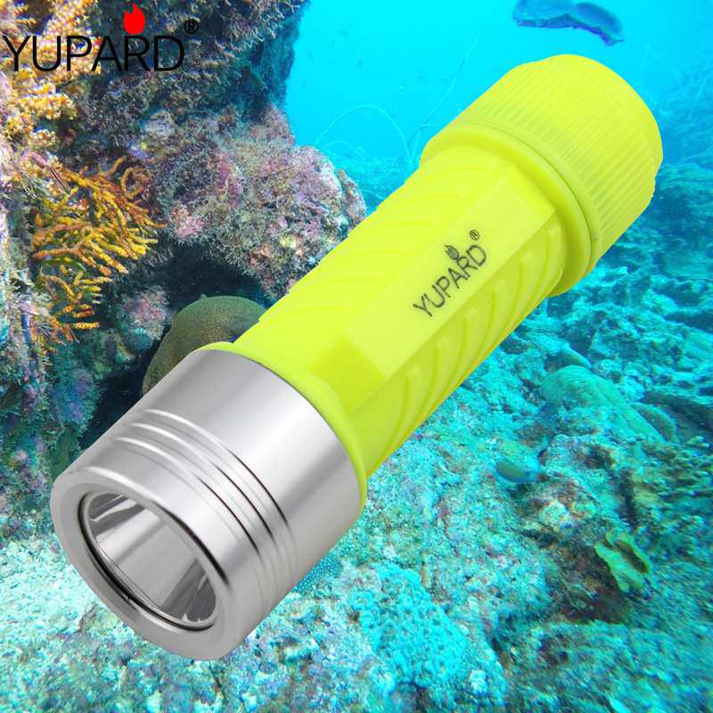 强光潜水L2/T6 LED手电筒水下远射防水补光黄光18650电池充电器
