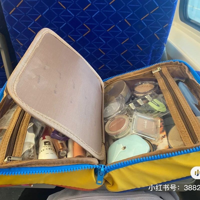 小红书推荐可爱巴斯光年化妆包妆外出收纳包袋便携旅行出游百搭