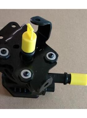 汽配：55513205适用于凯迪拉克碳罐吹洗泵