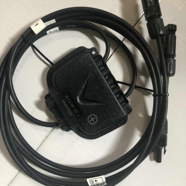 光伏太阳能发电板连接线延长线接头薄膜汇流盒套件2T两进一出