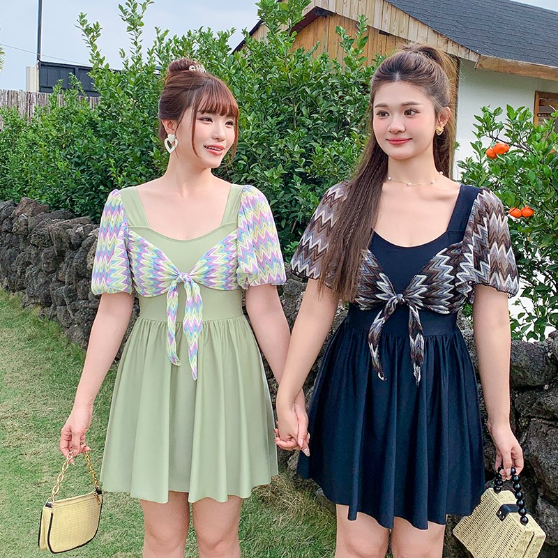 大码泳衣女连体裙式保守微胖女孩显瘦遮肚胖mm200斤温泉海边泳装