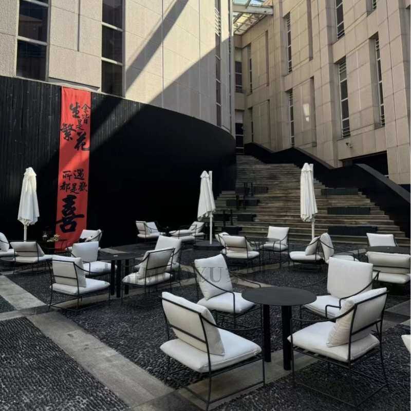 花园酒店咖啡厅甜点店民宿露天外摆喝茶桌椅套件工业户外铁艺单椅