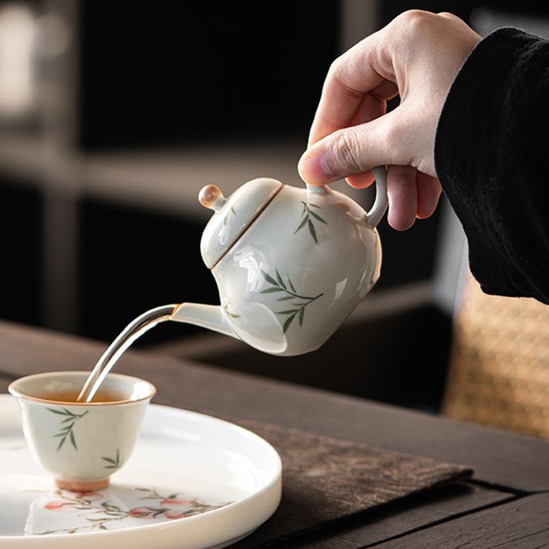 【折扣价】冰台手绘筱竹梨壶陶瓷茶壶釉下彩竹叶小梨壶家用泡茶壶