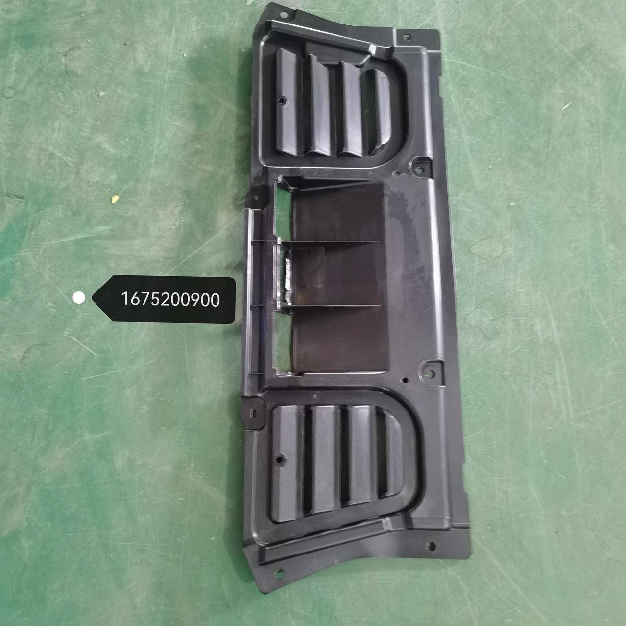 适用于20款GLE/GLA级W167变速箱护板1675200800/0900