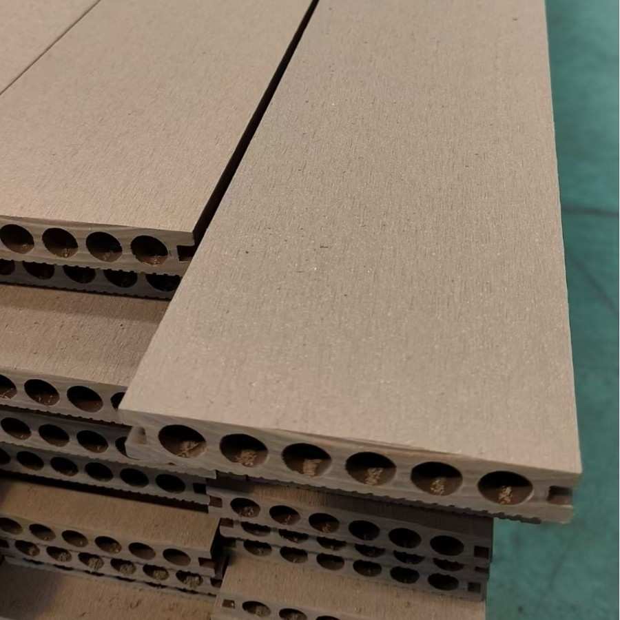 户外塑木地板decking木塑地台室外pvc防腐木塑料阳台PEwallpanel