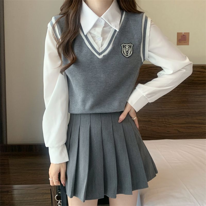 元秋季2024年新款学院风Polo领拼接马甲上衣女修身衬衫外穿冰爽丝