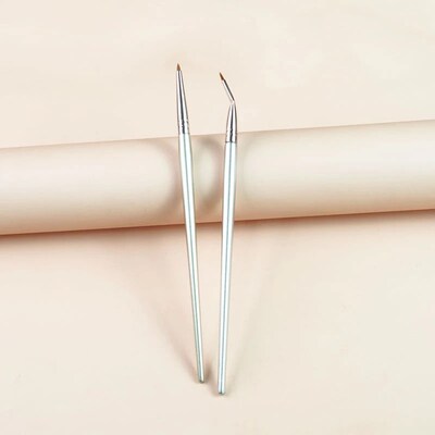 折角眼线刷遮瑕刷眼睑下至泪沟化妆刷软毛提亮多功能扁头便携SH