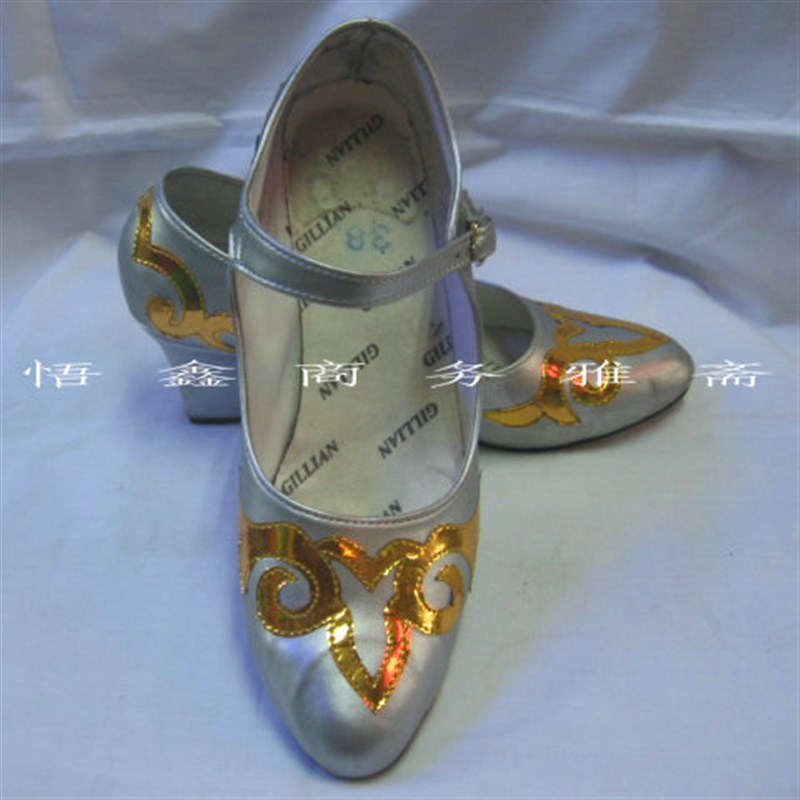 新疆舞蹈鞋子女红色舞蹈鞋民族舞蹈鞋中国舞鞋高中低跟单鞋红金银