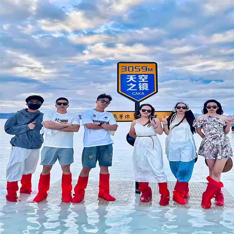 鞋套反复使用防水外穿茶卡盐湖沙漠防沙高筒套旅游便携装备雨鞋靴