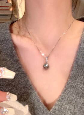 单颗灰色珍珠项链女秋冬新款毛衣链轻奢小众高级感锁骨链简约颈链