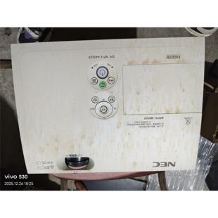 一台二手NEC NP-CA4155X液晶投影机。成色如图，正-议价