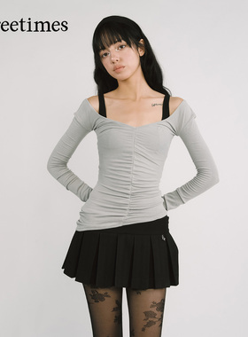 threetimes不规则设计感大v领纯欲长袖上衣女2025新款褶皱修身T恤