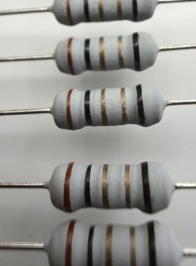 10个小体积1W1欧姆棕黑金金黑五色环碳膜电阻5%长9.08宽2.98毫米