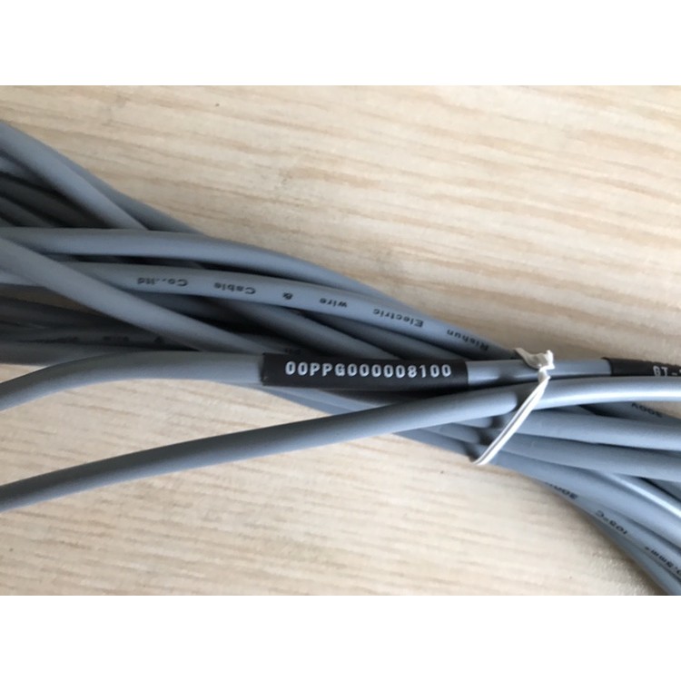 开利空调温度传感器，00PSG000008100，30XQ、30XW、30RBRQ专用