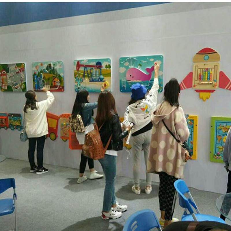 幼儿园走廊墙面玩具墙上益智游戏室内早教墙壁启蒙教学认知操作板