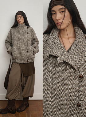 INTO AMOR秋冬女设计感老钱风羊毛混纺立领斜门襟廓形夹克外套