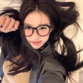 慵懒风超轻黑框近视眼镜女可配度数文艺拍照素颜神器防蓝光平光镜