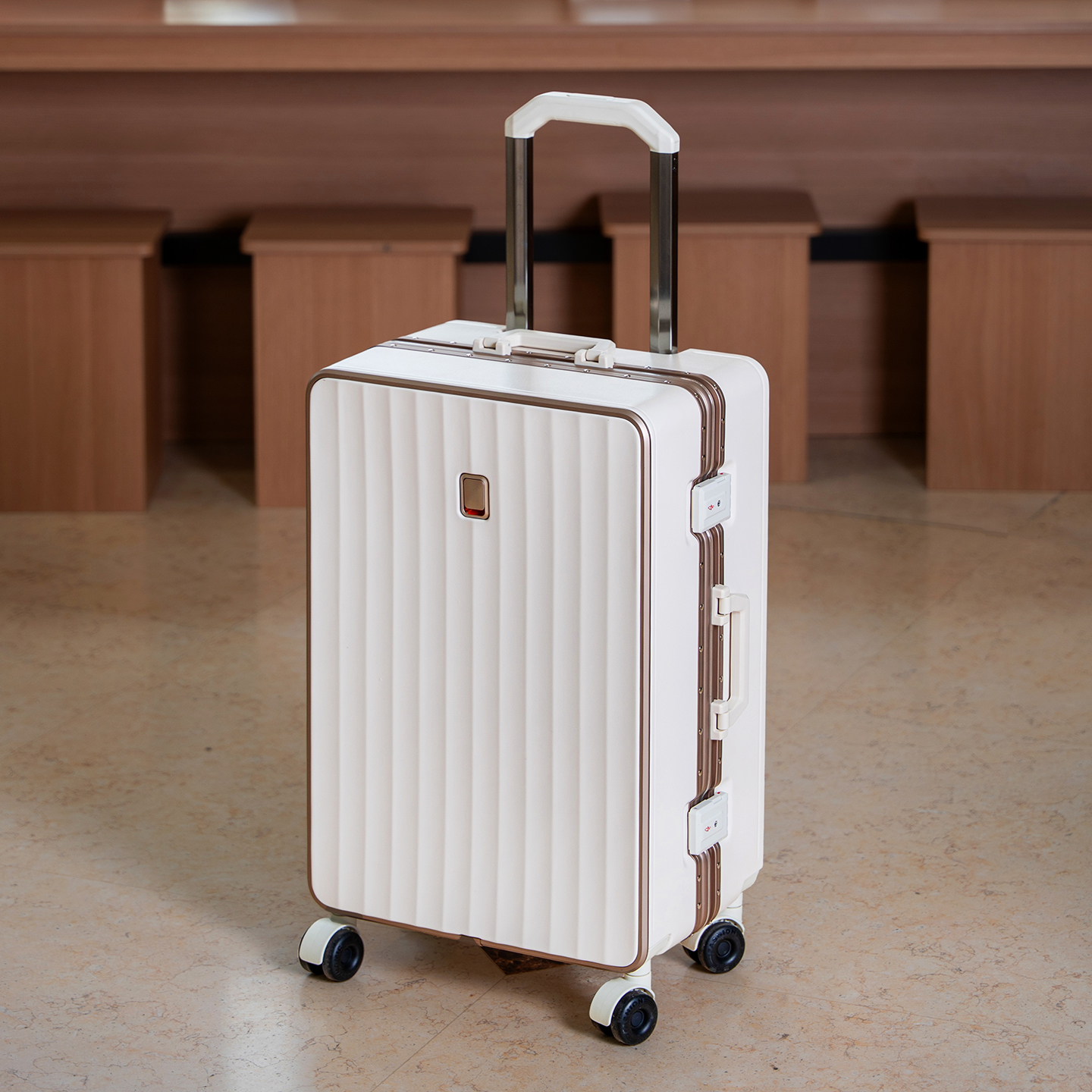 FOEO金色铝框行李箱拉杆箱万向轮