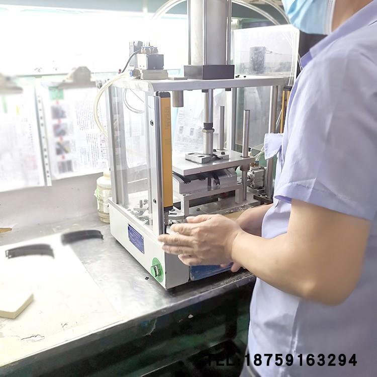 供应模具自动冲切机台冲切水口夹具将塑胶产品水口切除