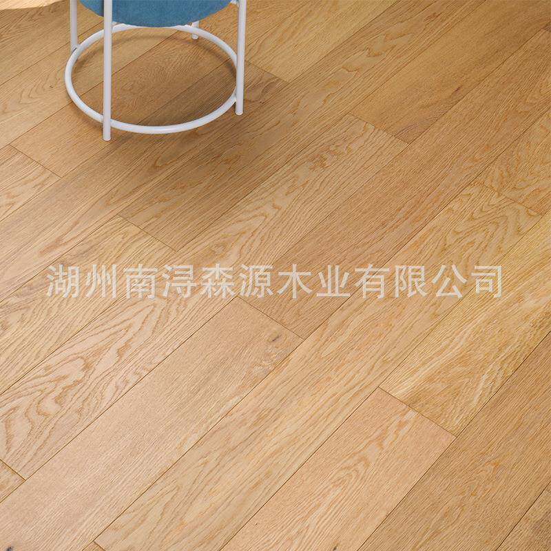 厂家直销橡木多层人字拼实木地板现代简约原木本色家用环保免龙骨