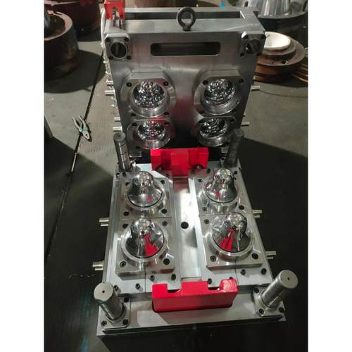 自锁免剪浇口瓶胚模具一出四，口径73mm克重25克