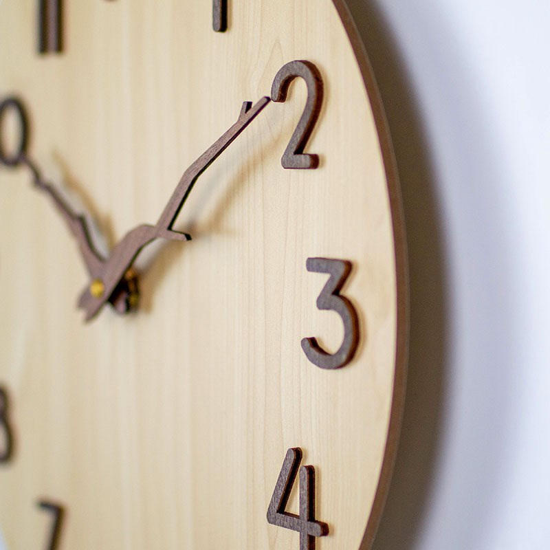 12寸跨境热卖木制挂钟客厅高级感静音时钟热卖wall clock木纹钟表