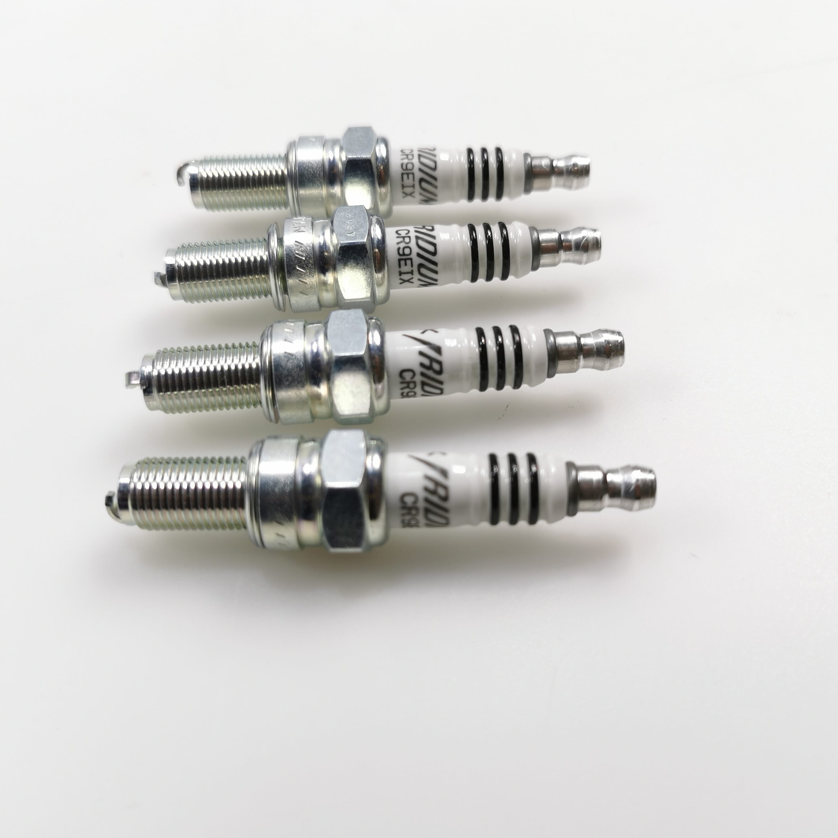 GI060S/92黄龙75/B/X/50/0C50E850C2J于30适用NGK铱金火花塞/S02R
