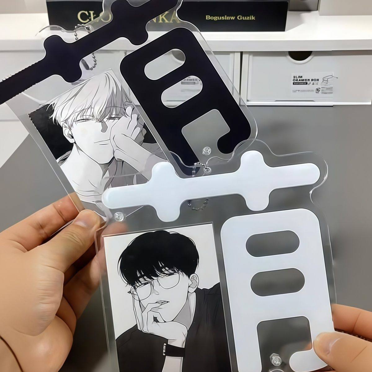 小红书同款黑白萌三寸小卡亚克力相框送闺蜜朋友高颜值桌面摆件,模玩/动漫/周边/娃圈三坑/桌游,动漫挂件/文具,淘宝优惠券,粉丝福利购,淘宝优惠卷