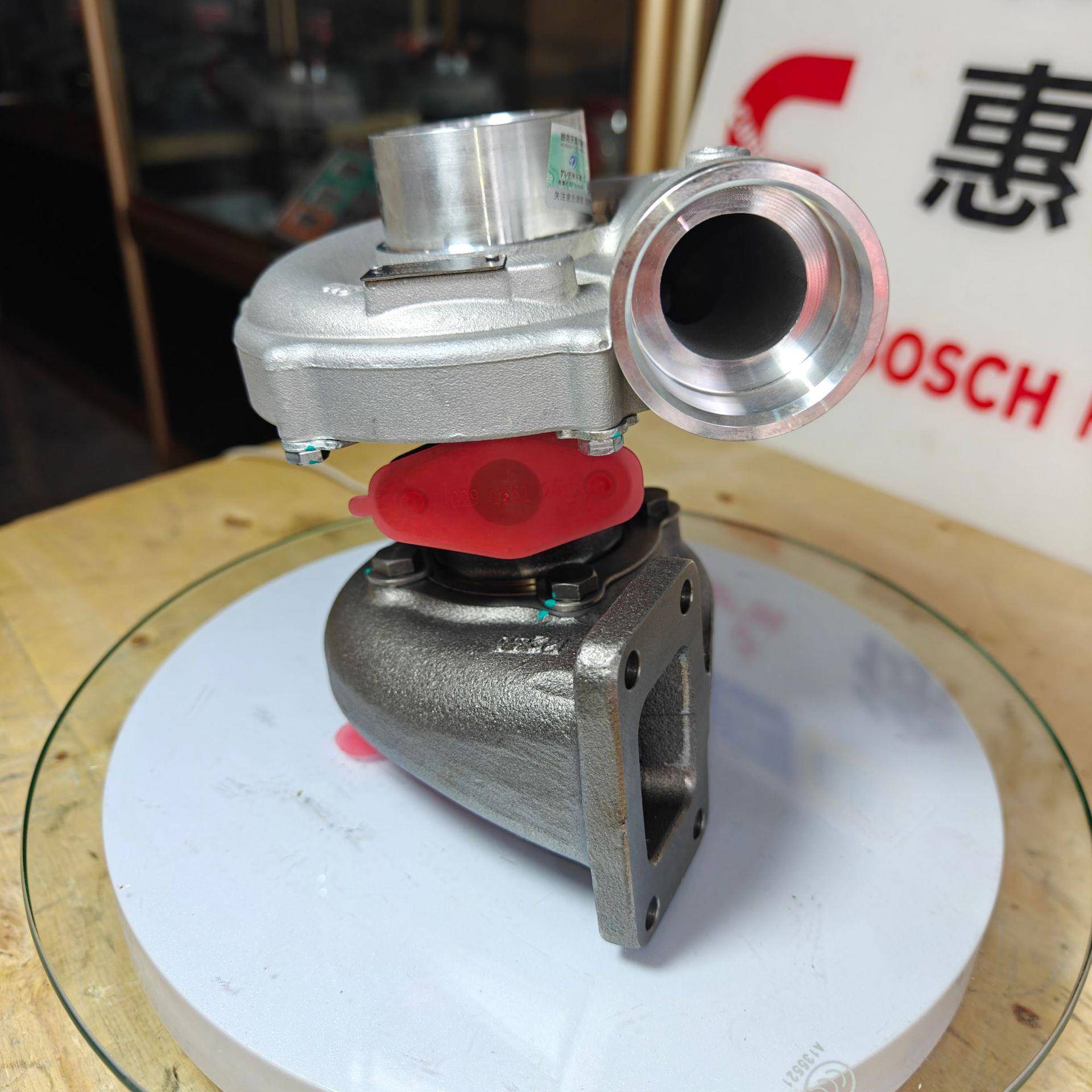 湖南天雁原厂K24A增压器13057465T230656376用于XT873反铲装载机