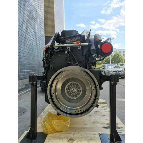 东风康明斯增压中冷直列六缸机