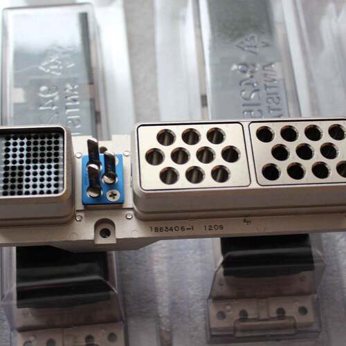 ARINC600板对版连接器1883406-1连接器11Q11/10T10/85RR