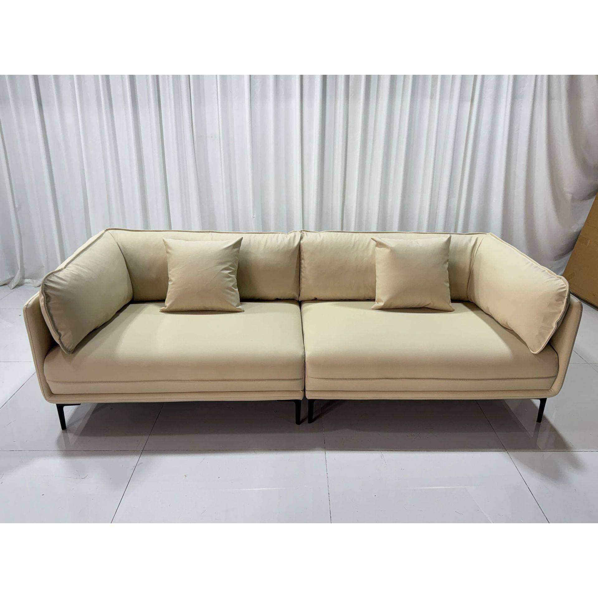 意式奶油风hug沙发科技皮现代简约客厅办公小户型中古风小四人位