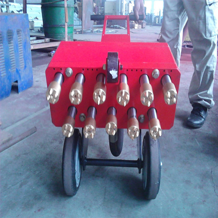 桥面气动手推式凿毛机厂家供应凿及行业设备工程建筑机,机械设备,矿山专用设备,淘宝优惠券,粉丝福利购,淘宝优惠卷