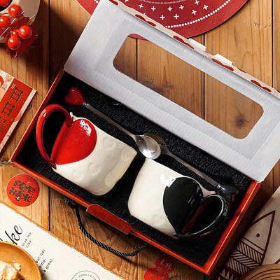 情人节礼物送女友马克杯子高颜值生日男生情侣水杯子高级感一对