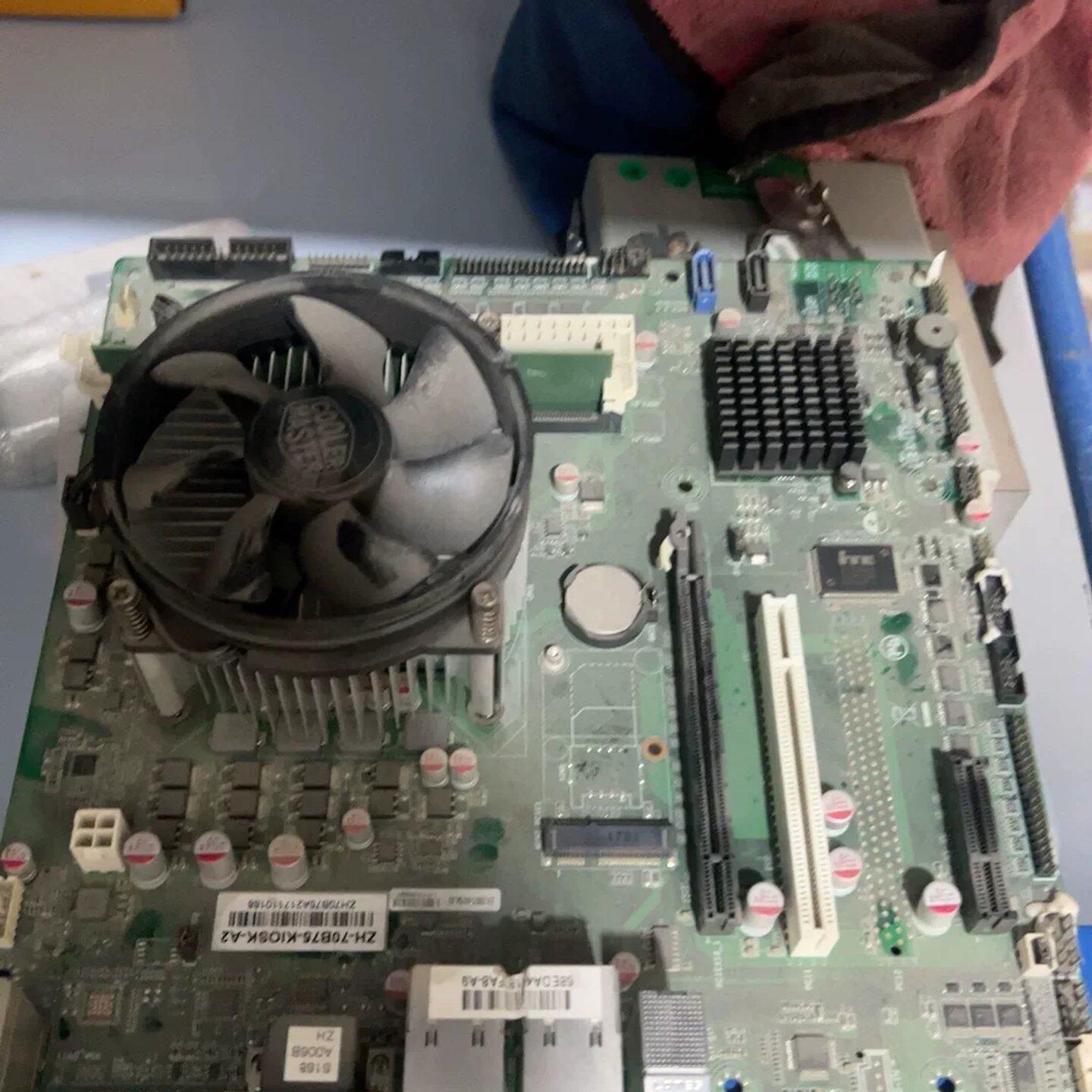 议价ZH-70B75-KIOSA-A2主板带CPU/内存，正常使可维修