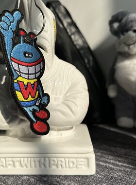 Waer  van onc机器人亚贴皮刺绣背挂饰李燕窝款