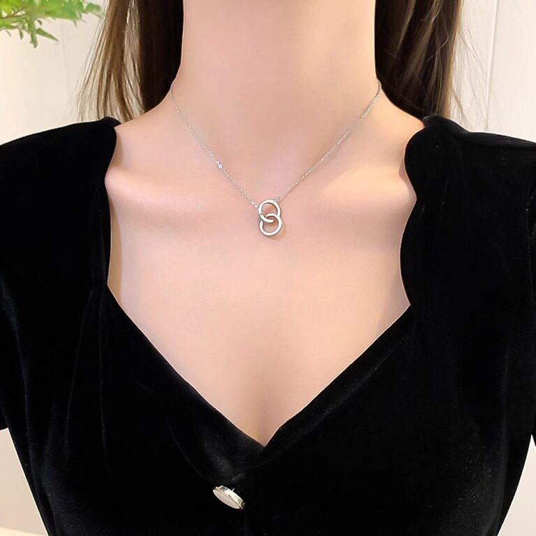 日韩轻奢设计感银色钛钢项链女ins潮小众百搭网红锁骨链高级颈链