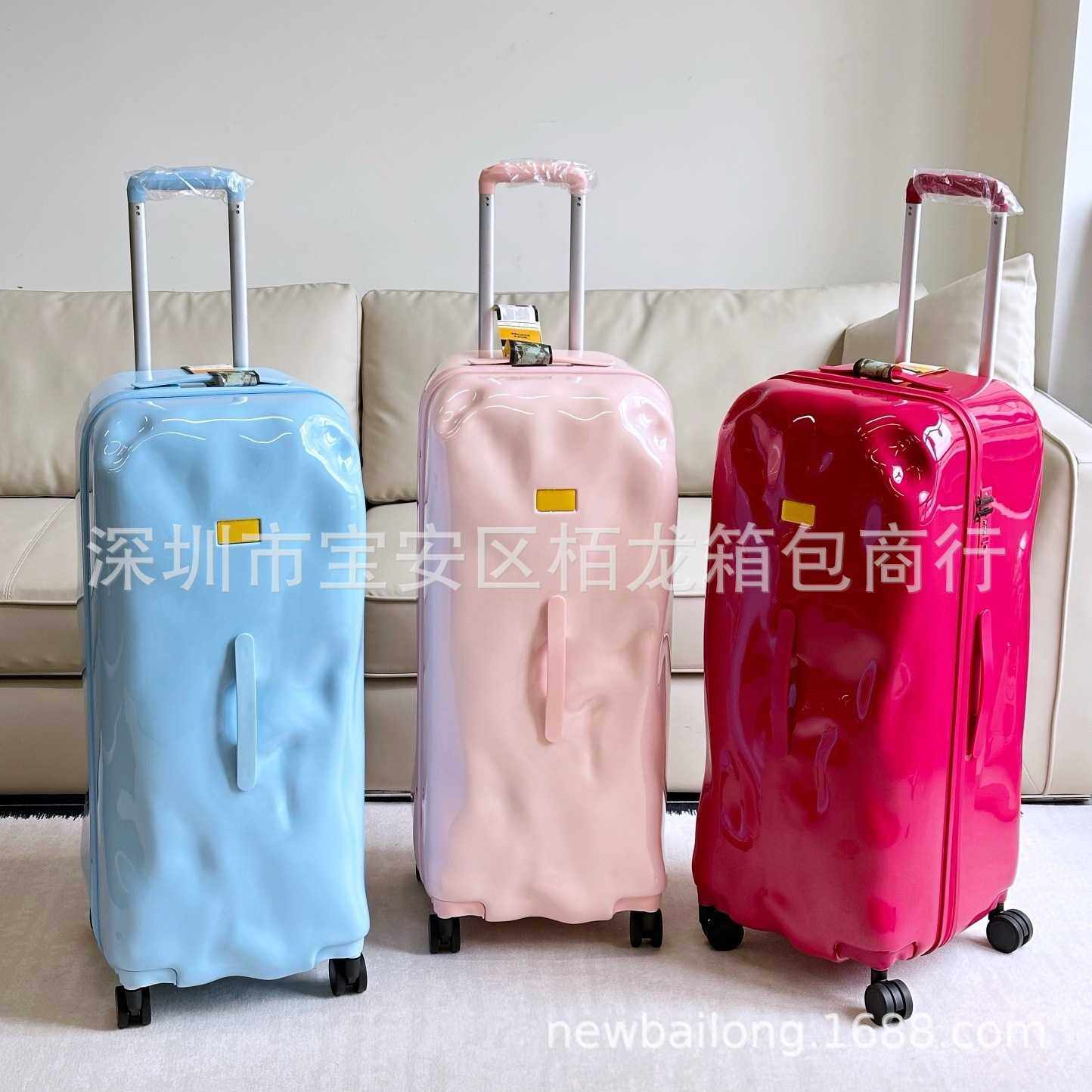 Crash箱PC运动款陨石坑旅行李箱大容量30寸方胖子密码箱褶皱风