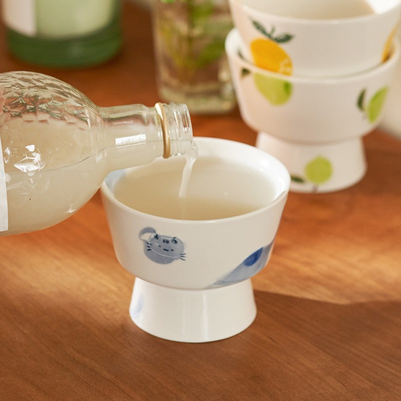 肆月酒杯女生可爱高脚杯花酒杯女士小酒杯创意家用圣诞酒杯