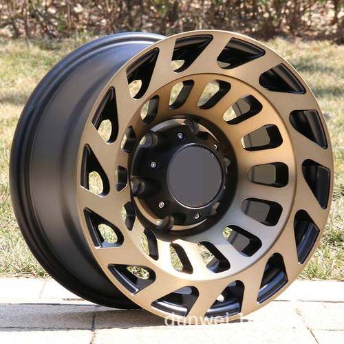 适用猎豹帕杰罗V33得利卡东风皮卡风骏战马海狮15寸越野轮毂