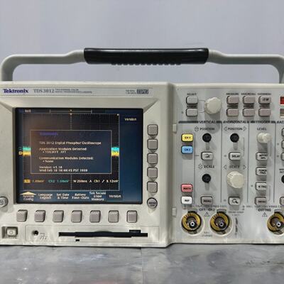 Tektronix TDS3012 Two Channel Color Digital Phosphor Oscillo