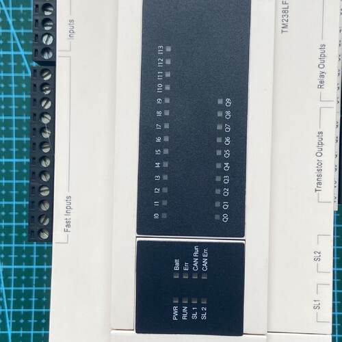 议价TM238LFAC24DR施耐德238系列PLC 全新现货