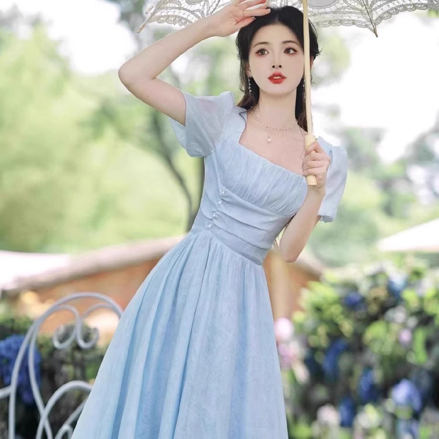 夏日多巴胺2026新款法式蓝色雪纺方领连衣裙夏漂亮绝美长裙超仙女